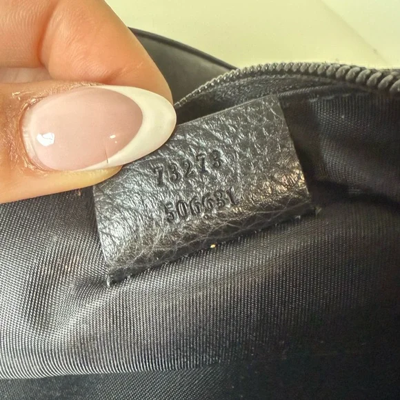 Gucci Black Monogram cosmetic pouch - Picture 9 of 9